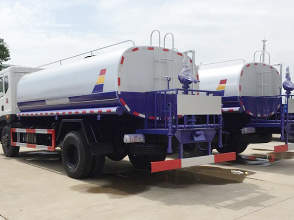 東風(fēng)153綠化灑水車(chē)