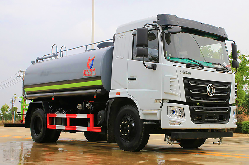 國(guó)六華神灑水車(chē)