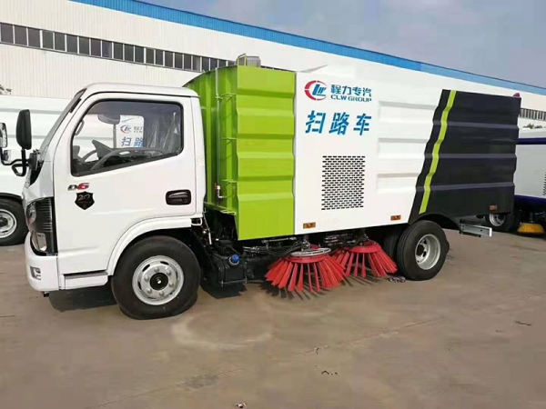 國(guó)六東風(fēng)利卡掃路車
