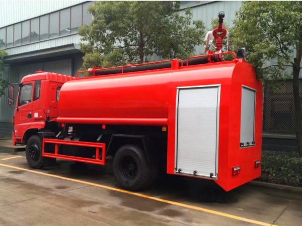 東風(fēng)天錦消防灑水車10噸