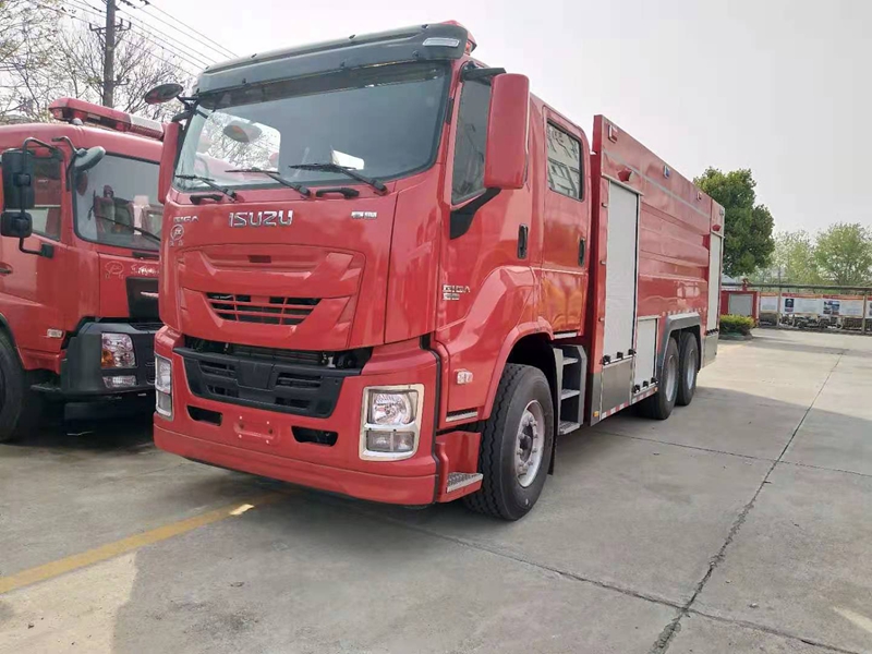 國(guó)六五十鈴后雙橋泡沫消防車16噸