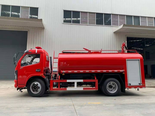 東風(fēng)凱普特消防灑水車7噸