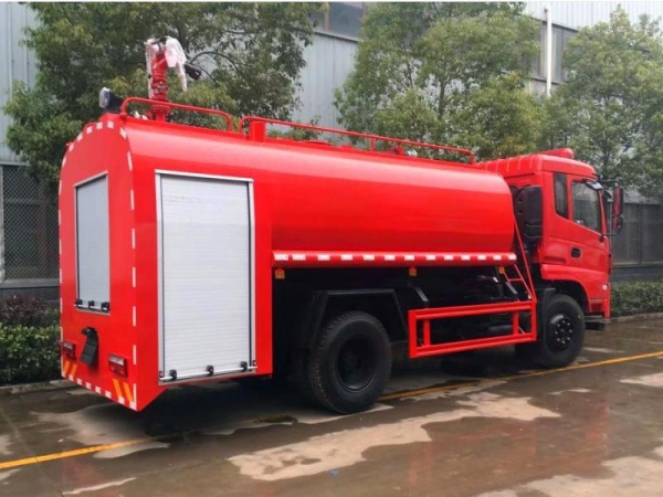 東風(fēng)天錦消防灑水車10噸